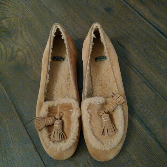 Stuart Weitzman Shearling Flats - Picture 3 of 5